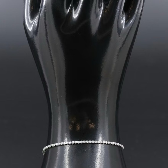 14K 1.00 CTW Lab Grown Diamond Tennis Bracelet - Picture 4 of 7